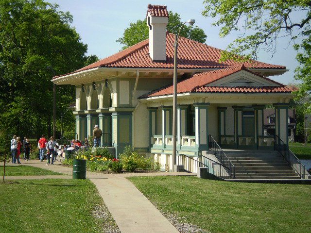holly hills building