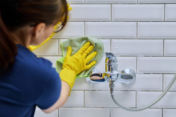 l-intro-1736436014 Deep Cleaning for Bathroom